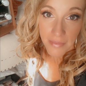 Meet your Posher, Justine